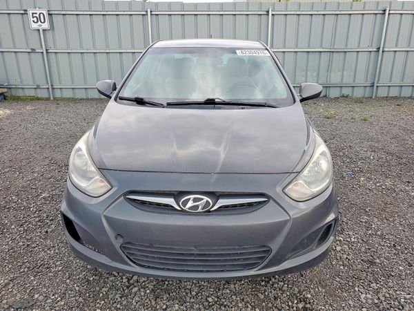 2013 HYUNDAI ACCENT GLS, GS