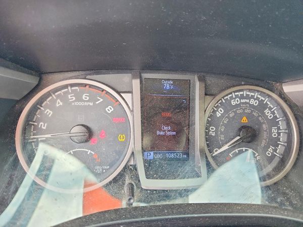 2019 TOYOTA TACOMA SR5