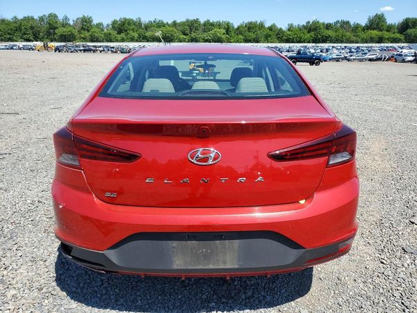 2019 HYUNDAI ELANTRA SE