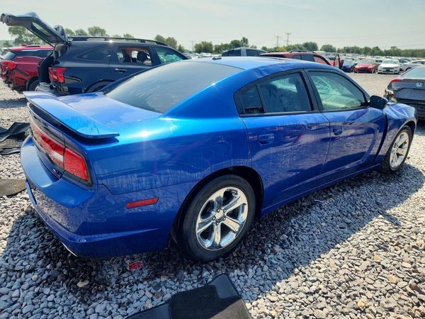 2012 DODGE CHARGER R/T