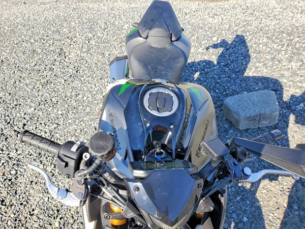 2026 KAWASAKI ZR1100