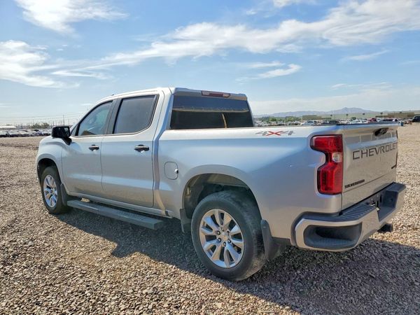 2022 CHEVROLET SILVERADO Custom