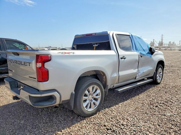 2022 CHEVROLET SILVERADO Custom
