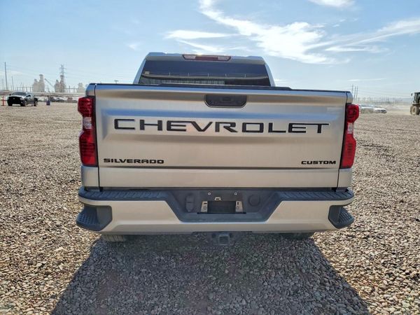 2022 CHEVROLET SILVERADO Custom