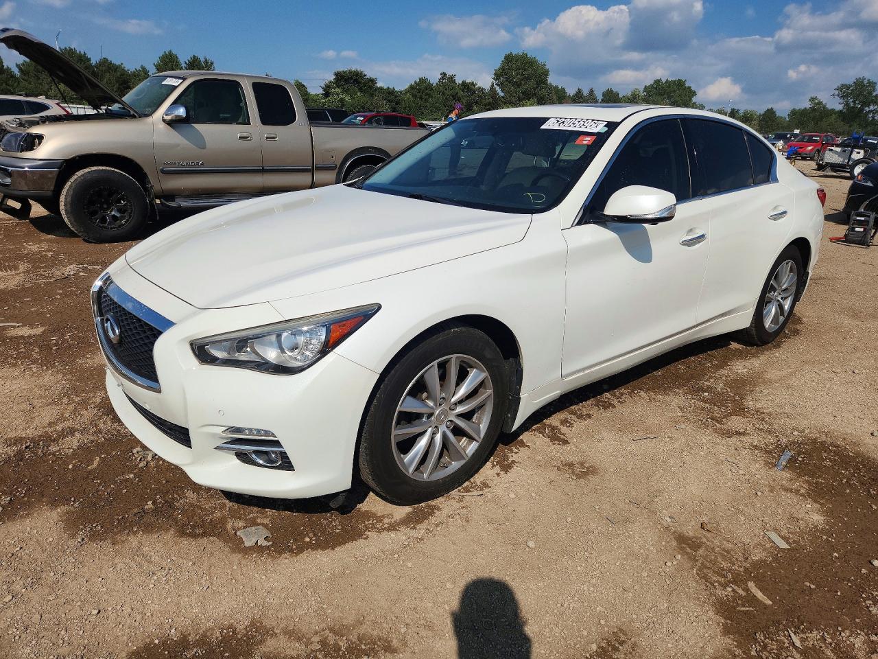 2017 INFINITI Q50