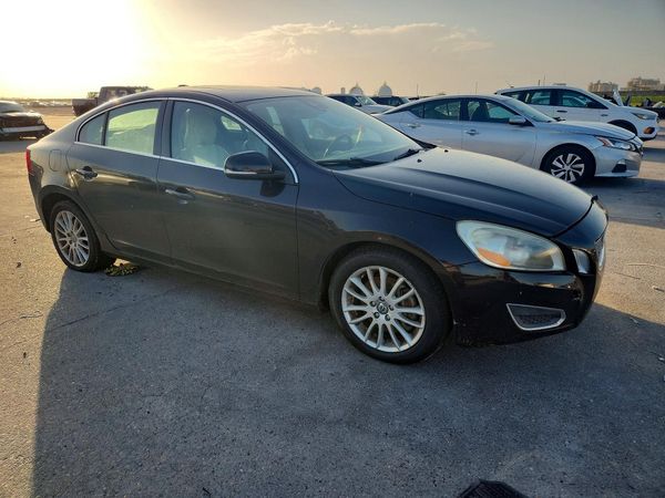 2012 VOLVO S60