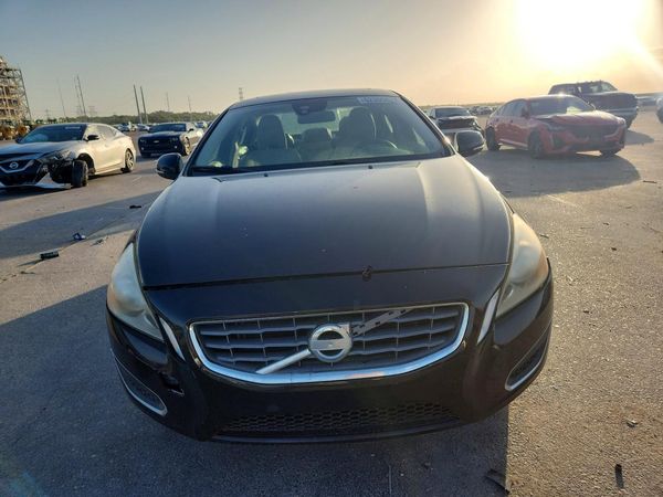 2012 VOLVO S60