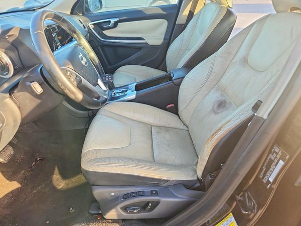 2012 VOLVO S60