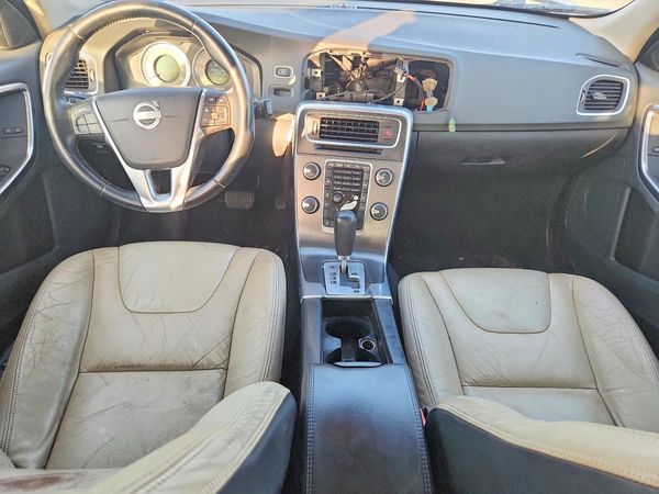 2012 VOLVO S60