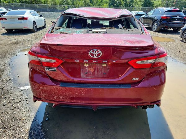 2018 TOYOTA CAMRY