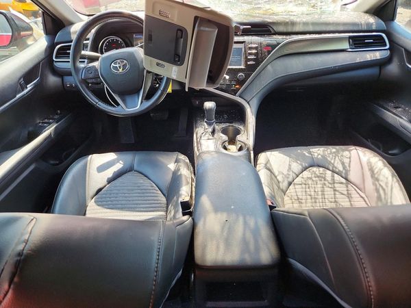 2018 TOYOTA CAMRY