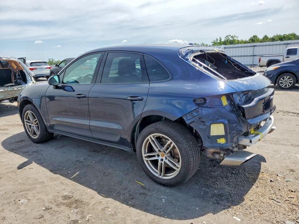 2021 PORSCHE MACAN Base