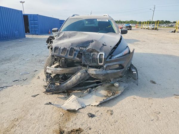 2016 JEEP CHEROKEE LATITUDE 4X4