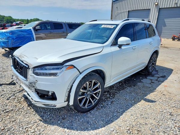 2019 VOLVO XC90 Momentum