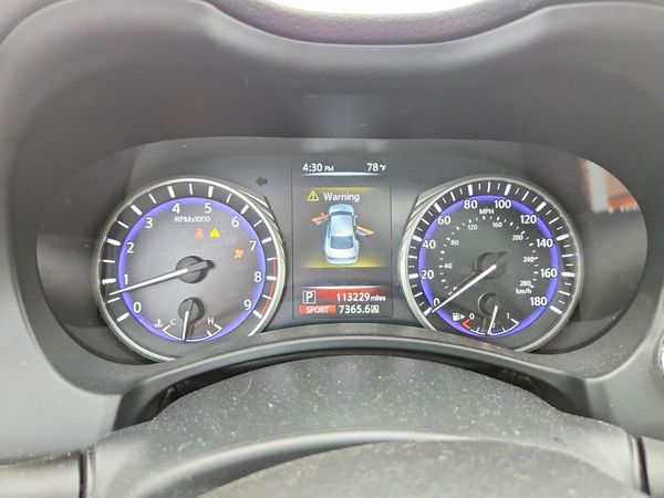 2015 INFINITI Q50