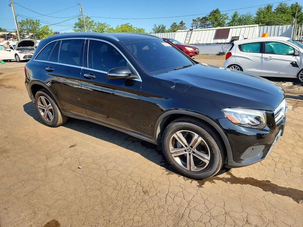 2019 MERCEDES-BENZ GLC