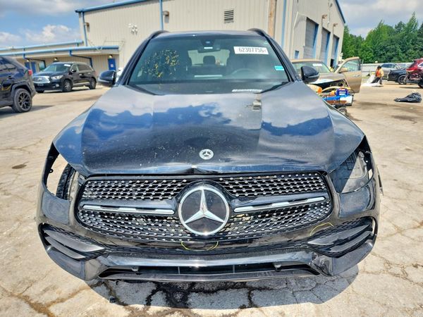 2021 MERCEDES-BENZ GLC 300