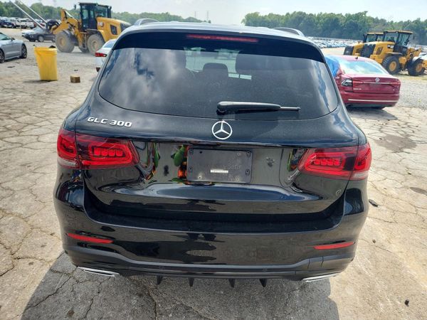 2021 MERCEDES-BENZ GLC 300