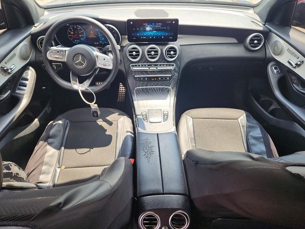 2021 MERCEDES-BENZ GLC 300