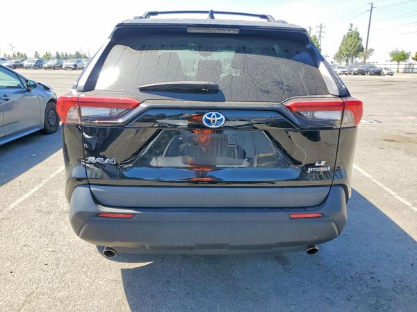2021 TOYOTA RAV4 LE HV