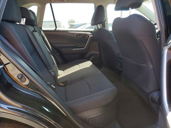 2021 TOYOTA RAV4 LE HV