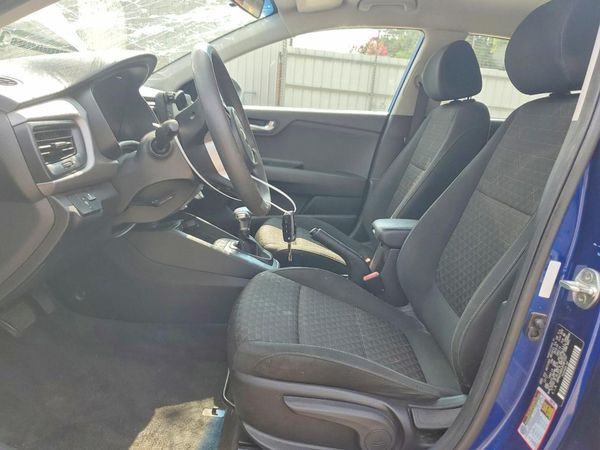 2018 KIA RIO 5-DOOR LX, S
