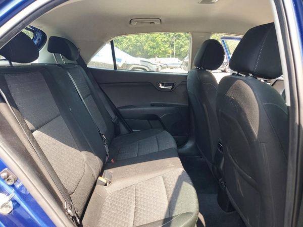 2018 KIA RIO 5-DOOR LX, S