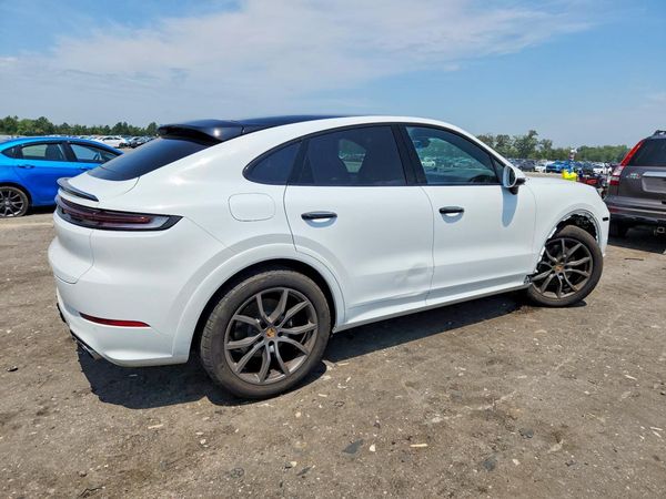 2024 PORSCHE CAYENNE