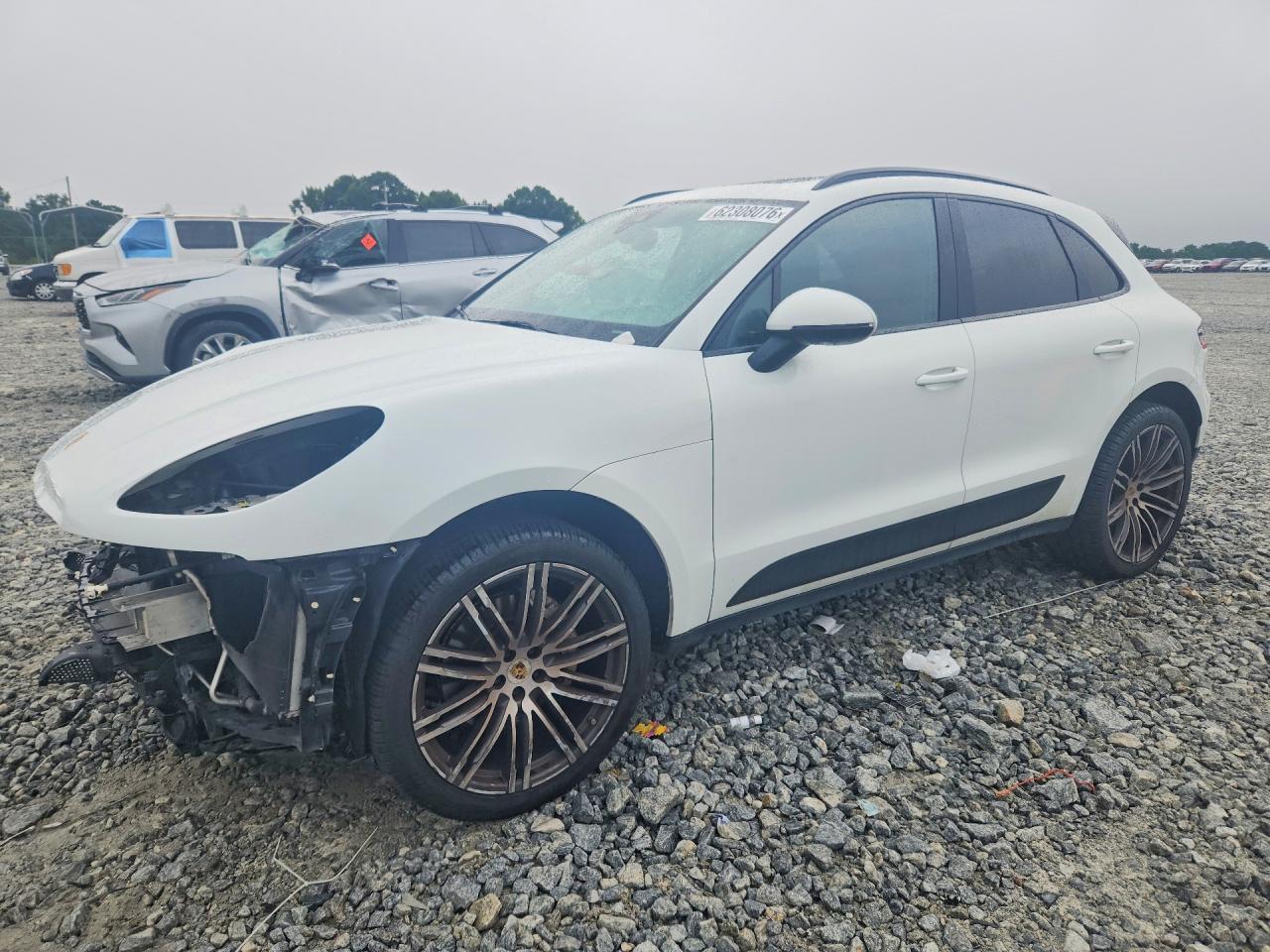 2017 PORSCHE MACAN