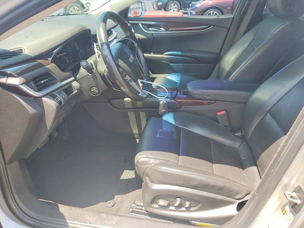 2017 CADILLAC XTS Luxury