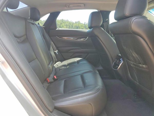 2017 CADILLAC XTS Luxury