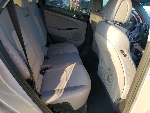 2017 HYUNDAI TUCSON