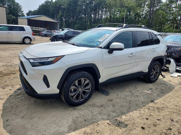 2023 TOYOTA RAV4 XLE Premium