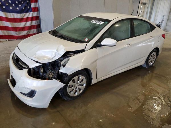 2016 HYUNDAI ACCENT GS / GLS — Front 3/4