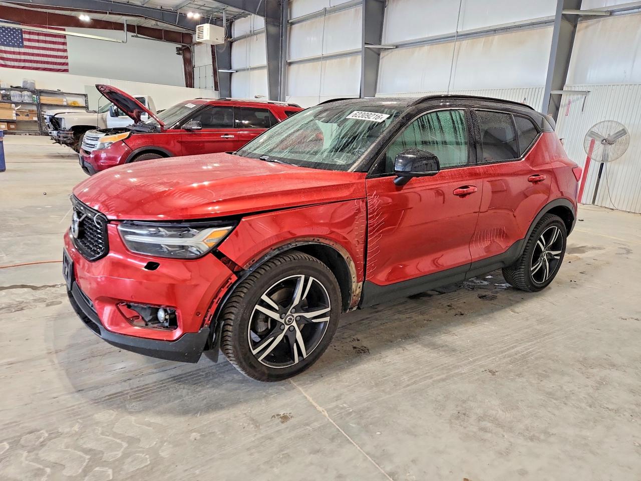 2019 VOLVO XC40