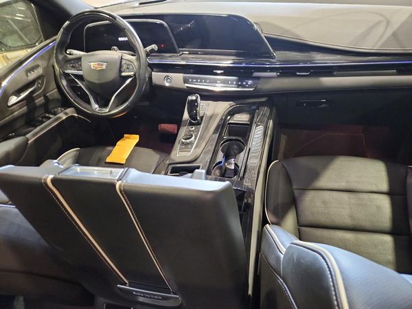 2023 CADILLAC ESCALADE