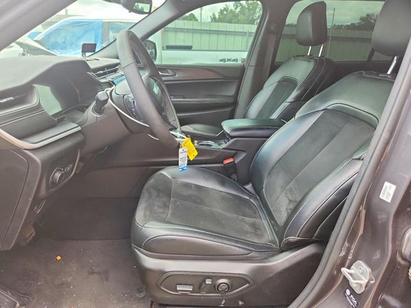 2024 JEEP GRAND CHEROKEE L LAREDO 4X4