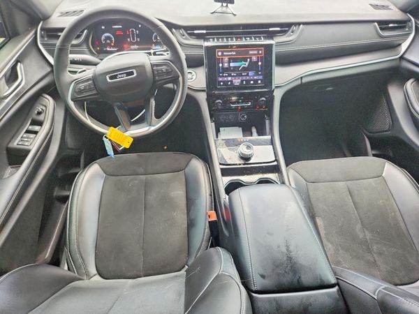 2024 JEEP GRAND CHEROKEE L LAREDO 4X4
