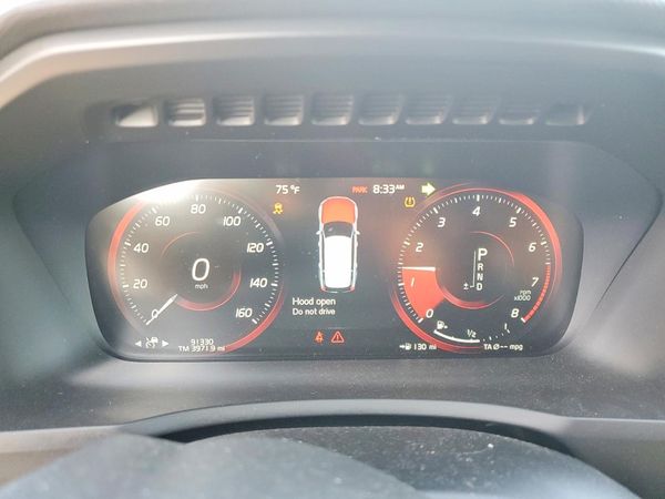 2019 VOLVO XC90 Momentum