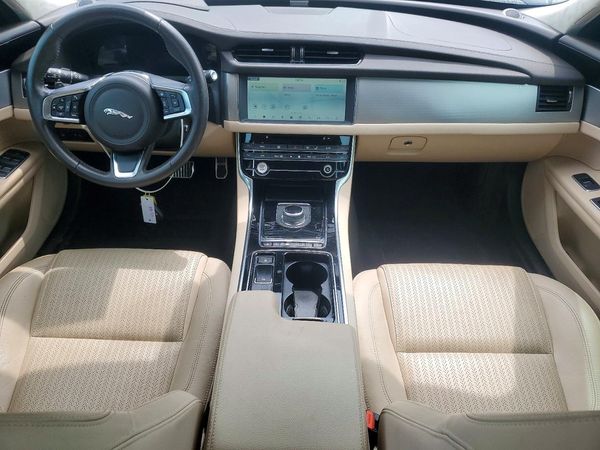 2020 JAGUAR XF Prestige