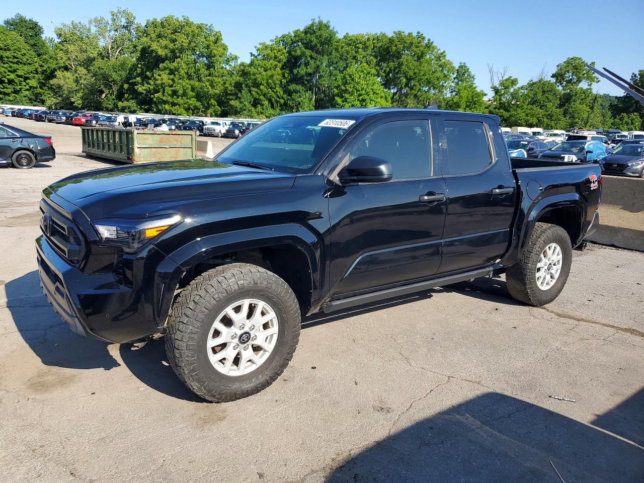 2024 TOYOTA TACOMA — Front 3/4