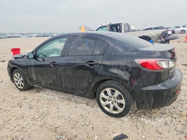 2013 MAZDA 3 SV/Base