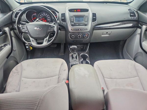 2014 KIA SORENTO Base/ LX