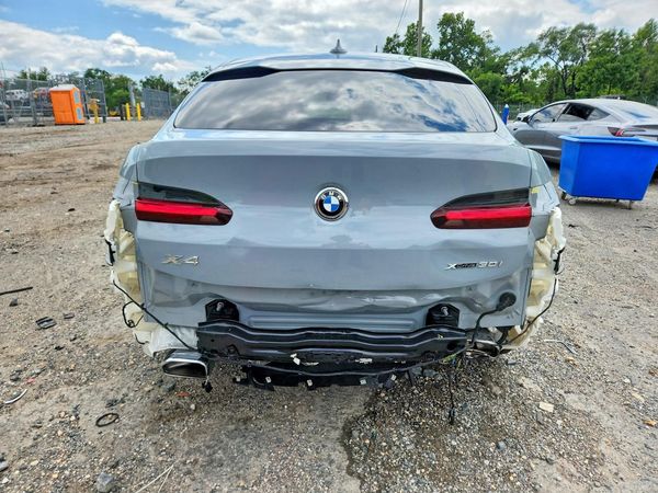2025 BMW X4 xDrive 30i