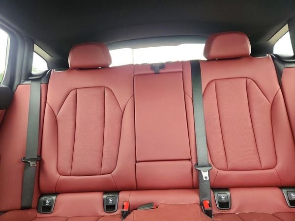 2025 BMW X4 xDrive 30i