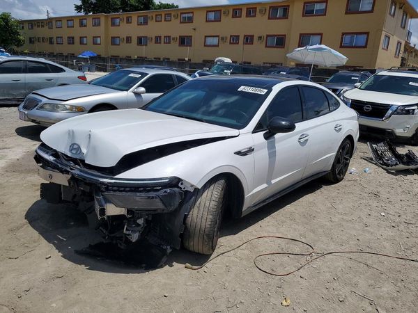 2025 HYUNDAI SONATA