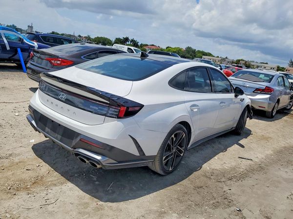 2025 HYUNDAI SONATA