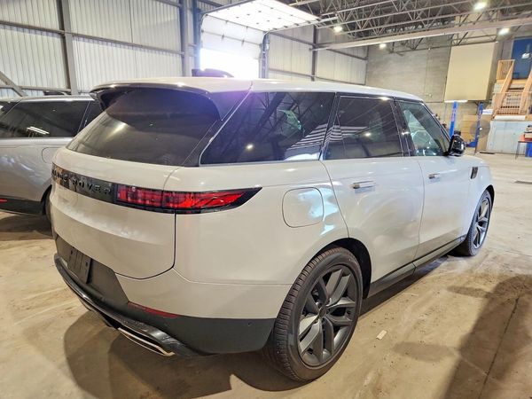 2026 LAND ROVER RANGE ROVER SPORT