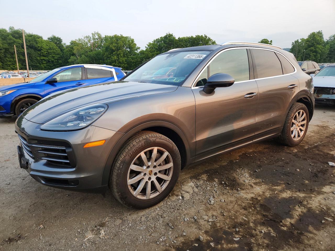 2022 PORSCHE CAYENNE Base