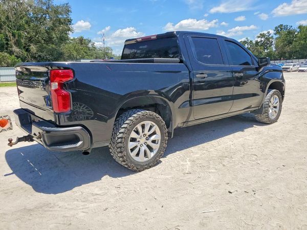 2022 CHEVROLET SILVERADO Custom